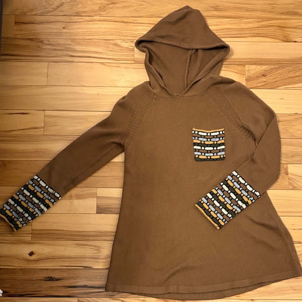 Staccato Hooded Sweater with Patterned Sleeves and Pocket
